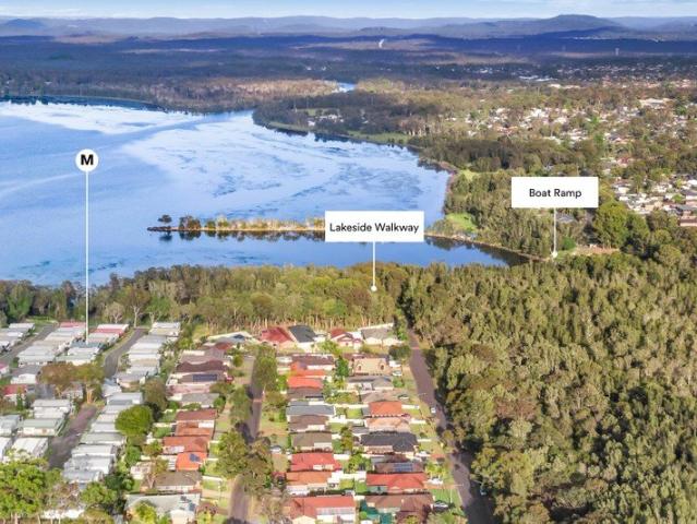 Lakeside over 55s living with covered parking