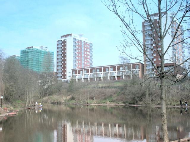 Lakeside Rise, Manchester M9, 2 bed flat to rent, £1,200 pcm | PrimeLocation