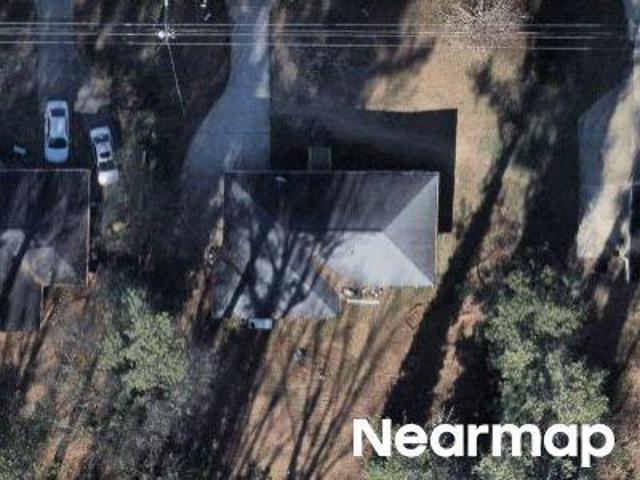 Lakewood Dr NW