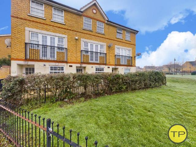 Lakeview Way, Cambridgeshire PE7 3 bed townhouse to rent £1,300 pcm £300 pw