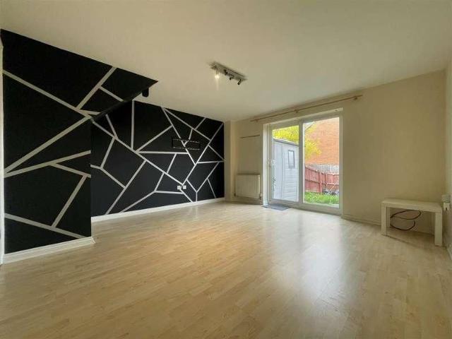 Lakeview Chase, Hamilton, Leicester, LE5