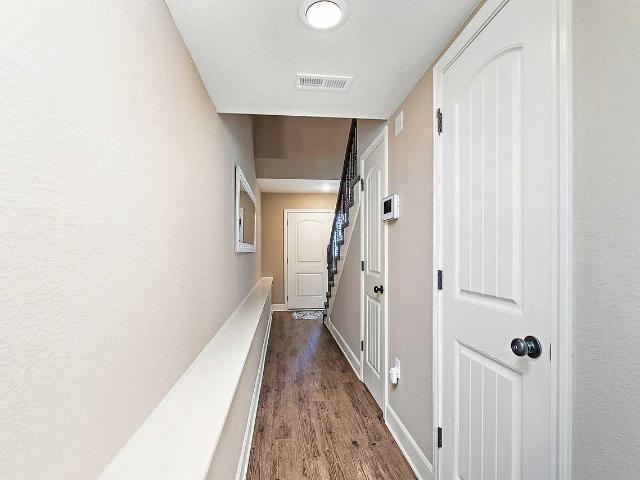 Lakeview Crossing 3 Bedroom Apartment for Rent at 900 Se Tequesta Ln, Blue Springs, MO 64014