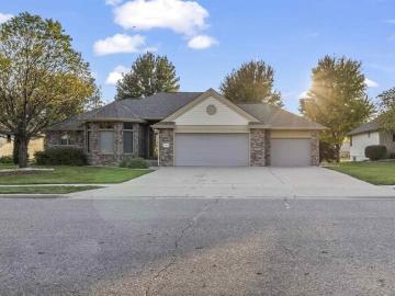 Lakeview Dr, Yankton, Home For Sale