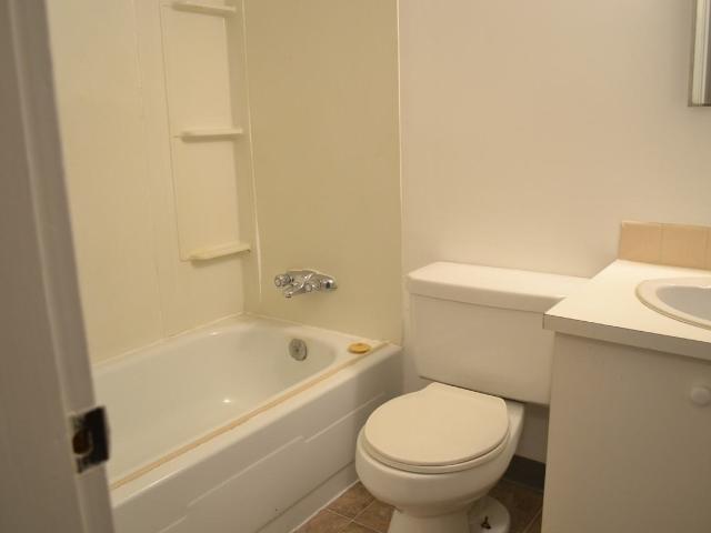 Lakeview Manor 1 Bedroom Apartment for Rent at 20 Boot Lake Rd, Inuvik, NT X0E