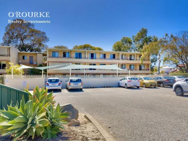 LAKKESIDE LIVING. 1st Time offered. Home Open Saturday 12 12.45pm