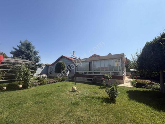 Lalebahçe Mahallesinde Üstün Donanımlı 4+1 Müstakil Villa