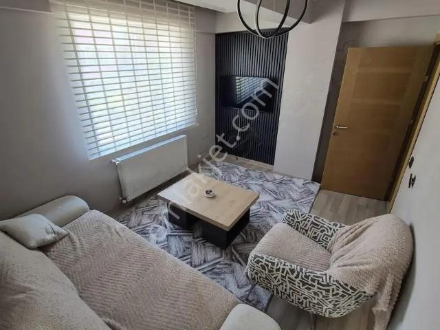 Laleli Cami Yakınında 1+1 Eşyalı Kiralık Daire