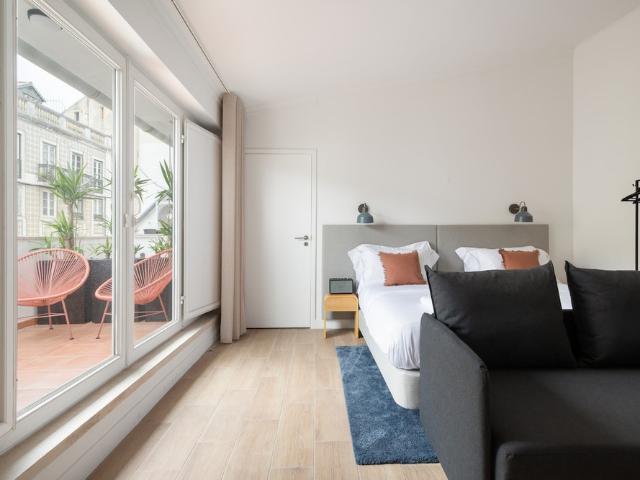 Lapa Diplomatic Flat 1.1 by Feel Lisboa