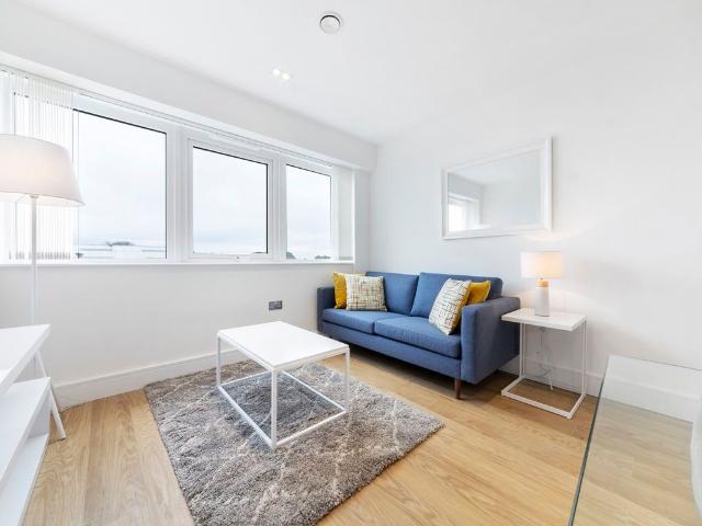 Laporte Way, Bedfordshire LU4, 1 bed flat to rent, £1,100 pcm | PrimeLocation