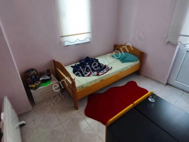 Lapseki Denizciler Sitesinde Satılık Havuzlu Villa !