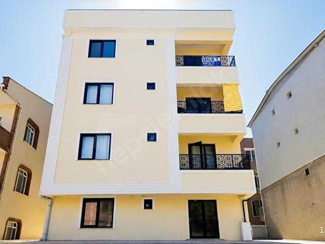 LAPSEKİ YENİ KORDON BÖLGESİNDE SATILIK 1+1 DAİRE