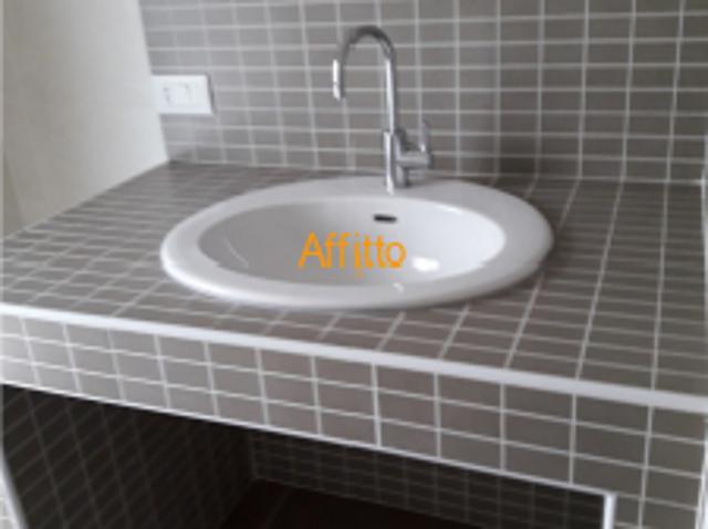 L'Aquila località Villa Comunale affittasi nuovissimo appartamento