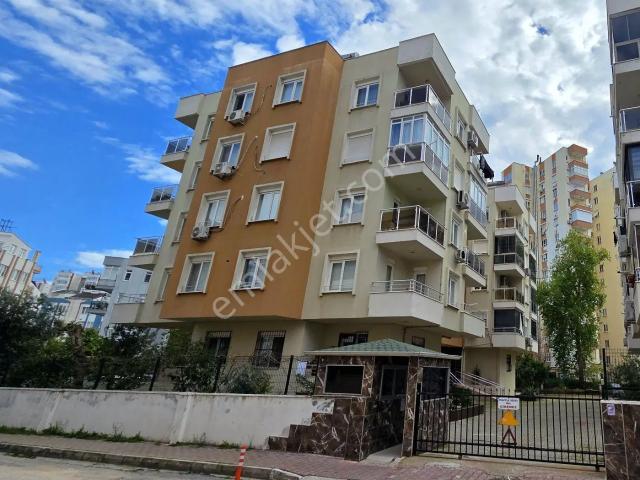 Lara Çağlayan'da 1+1 Kiralık