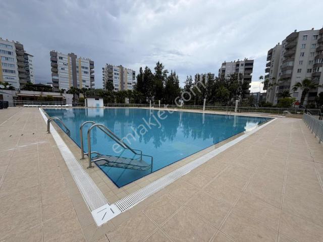 Lara Acısu Sitesinde 7/24 Güvenlik Havuzlu Site İçi Arakat Daire