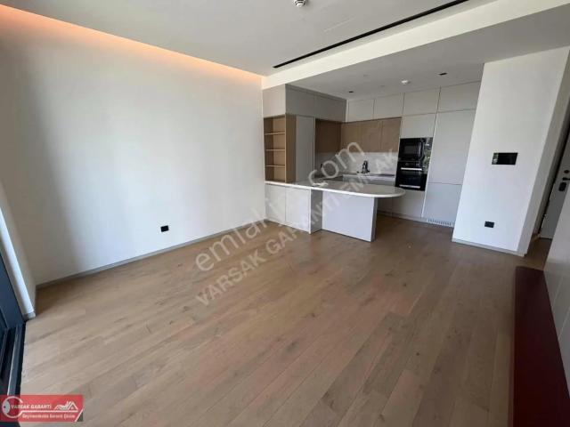 Lara Güzeloba Mh 1+1 Denize Sıfır Ultra Lüx Rezidans