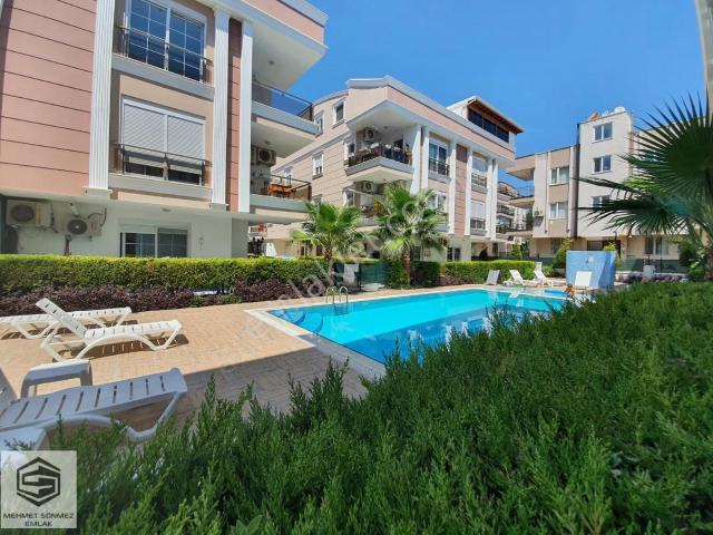 Lara Güzeloba Aspendos Konutlarında 1+1 Havuz Cepheli Giriş Katı