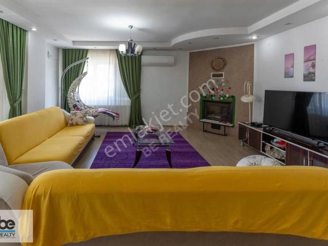 Lara Güzeloba'da 185 M² Net 4+1 Doğalgazlı Daire