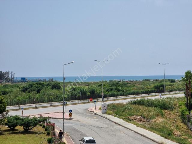 Lara Turizm Yolunda Havuzlu Sitede Deniz Manzaralı Eşyalı Daire