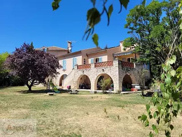 Laragne Montéglin 05300 Achat / Vente maison 9 pièces t9 terrasse balcon