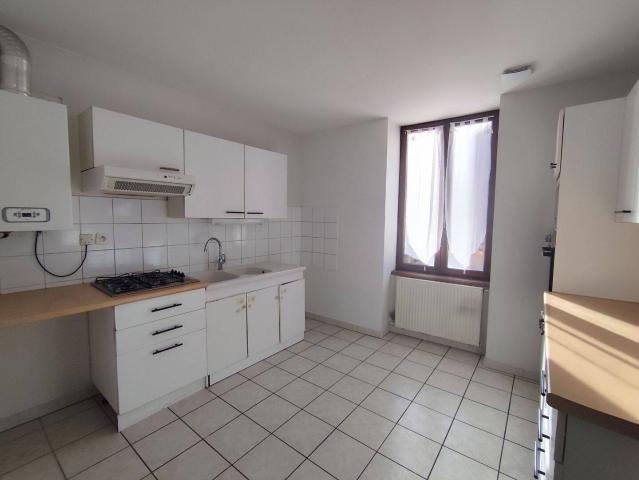 L'arbresle centre, bel appartement de type 4