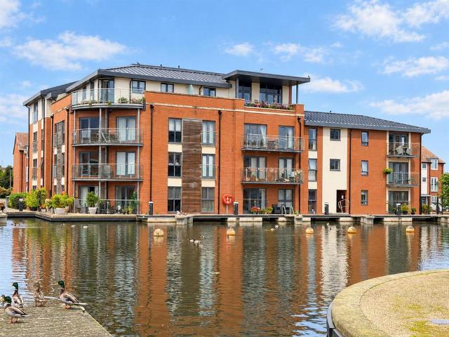 Larch Way, Stourport On Severn 2 bed apartment to rent £995 pcm £230 pw