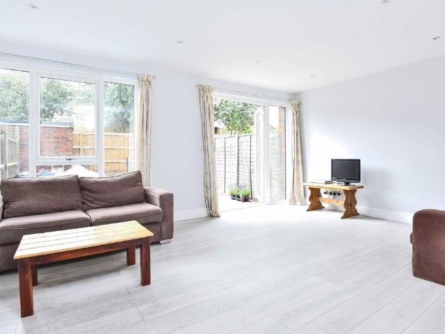 Larch Close, Balham SW12, 3 bed property to rent, £3,300 pcm | PrimeLocation