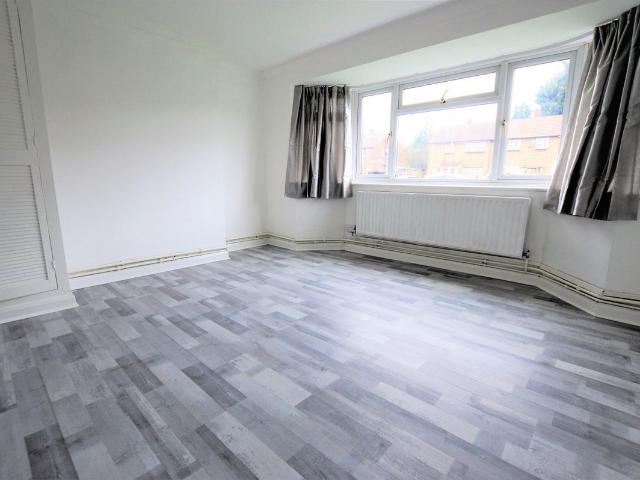 Larch Crescent, Hayes UB4, 2 bed flat to rent, £1,800 pcm | PrimeLocation