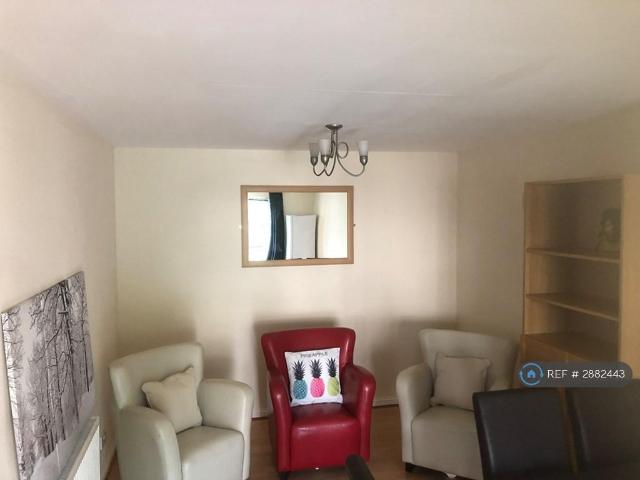 Larch St, Dundee, DD1 5 bed semi detached house to rent £2,171 pcm £501 pw
