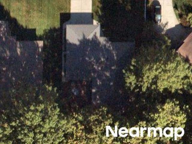 Larchmont Dr