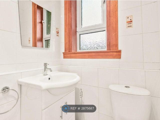 Larchfield Avenues, Glasgow G14, 3 bed flat to rent, £1,395 pcm | PrimeLocation