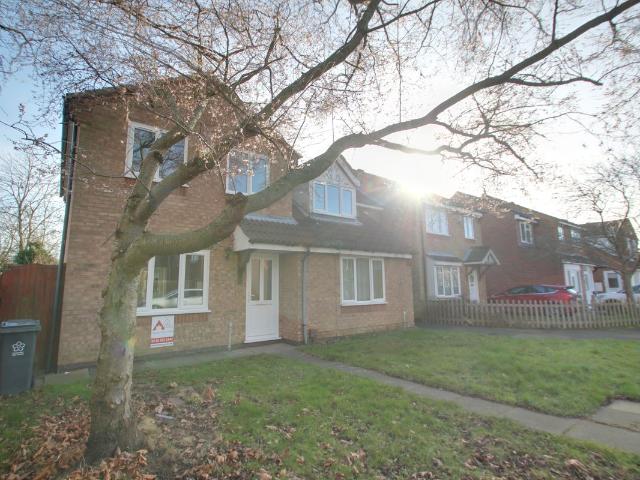 Larchwood Close, Leicester LE2, 3 bed semi detached house to rent, £1,100 pcm | PrimeLocation