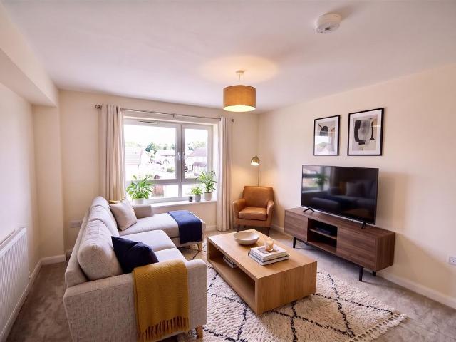Larchwood Crescent, Lincoln LN6, 1 bed flat to rent, £695 pcm | PrimeLocation