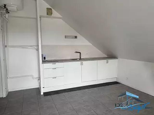 Lardy 91510 Location appartement 2 pièces t2 au dernier étage parking
