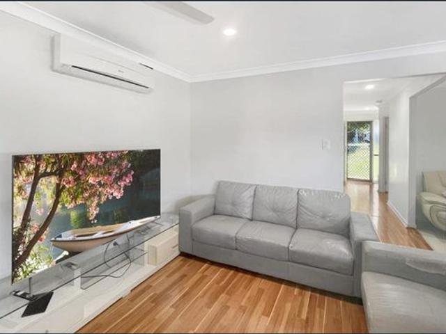 Large 4 Bedroom Family Home