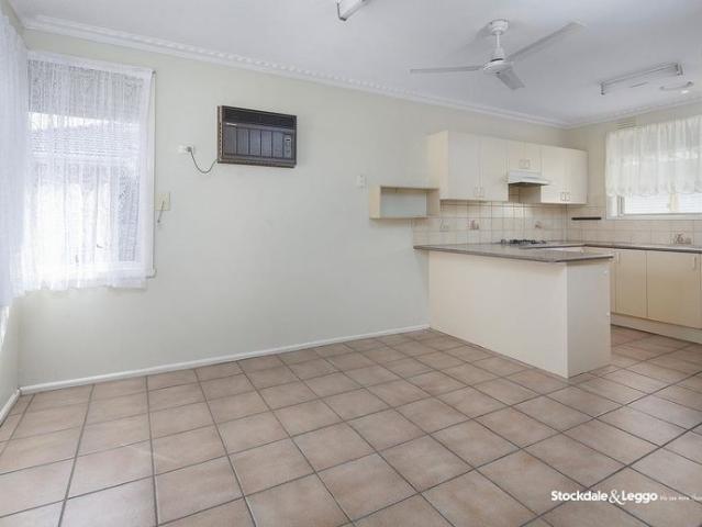 LARGE 4 BEDROOM FAMILY HOME