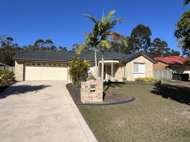 Large 4 Bedroom Family Home