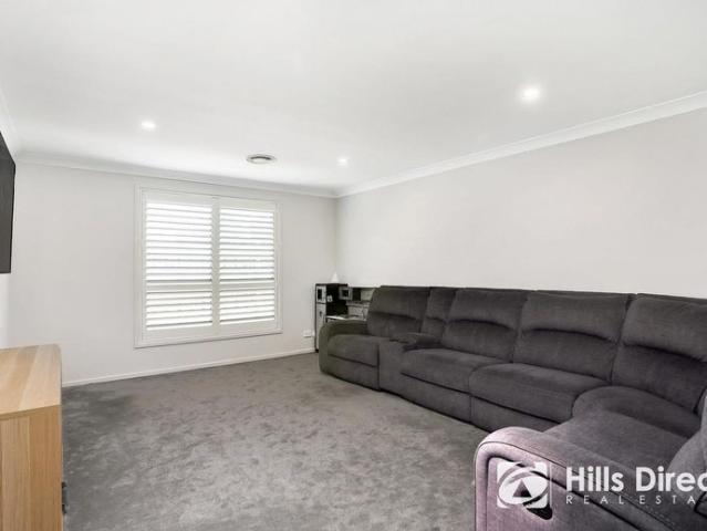 LARGE 4 BEDROOM FAMILY HOME