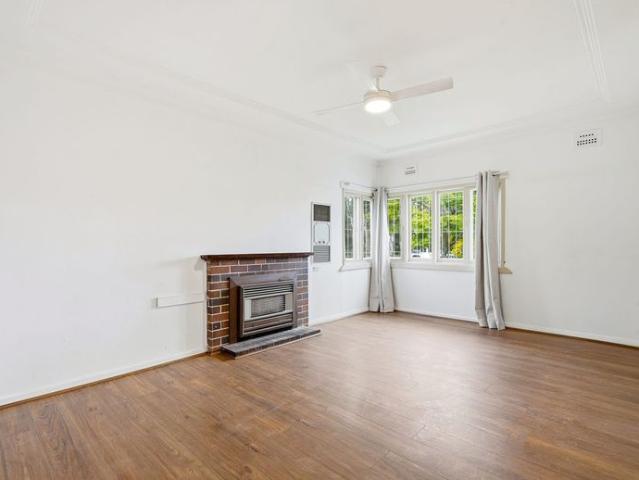 Large 4 bedroom family home RENT REDUCED