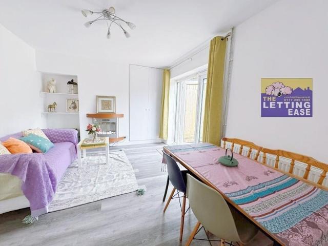 Large 4 Bedroom House