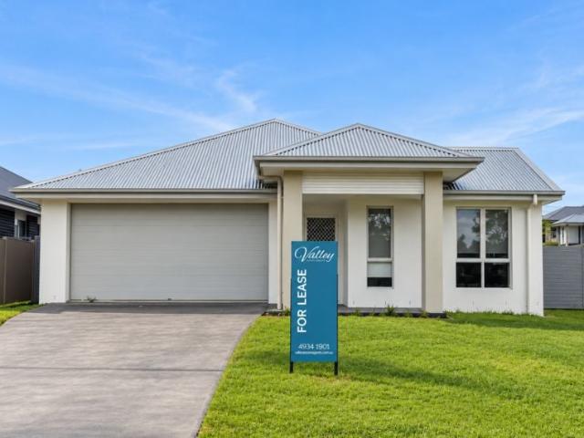 Large 4 Bedroom Home with Double Living