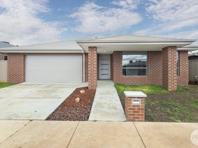 LARGE 4 BEDROOM HOME IN WINTER VALLEY OPEN PLAN WITH TWO LIVING AREAS