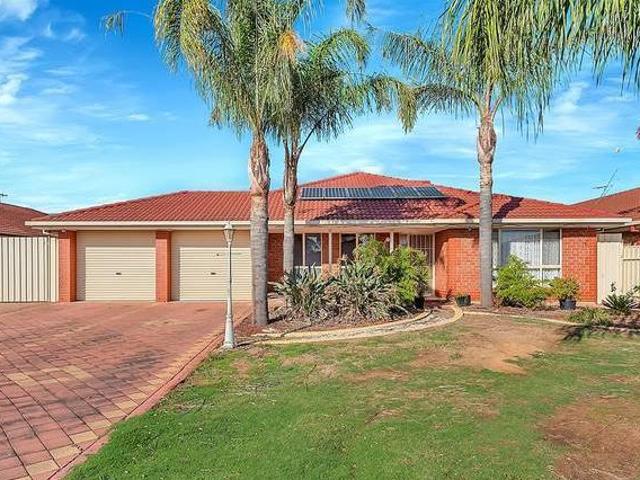 Large 4 Bedroom Plus Rear Room