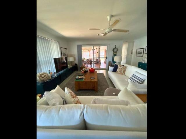Large 4 Bedroom Waterfront Home