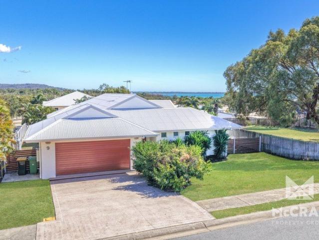LARGE 4 BEDROOM WITH SHED AT WHITSUNDAY PARADISE