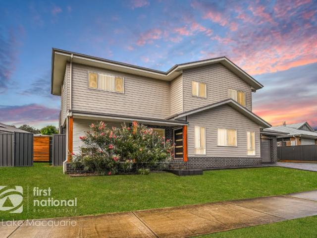 LARGE 4 BEDROOM TOWNHOUSE