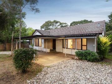 Renovate & Reimagine Spacious 4BR Home with Bushland Views in a Peaceful Setting