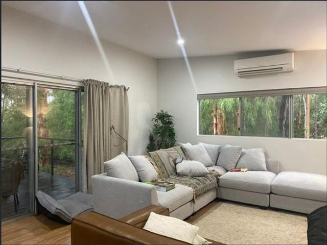 Large 5 bedroom home in Parkwater