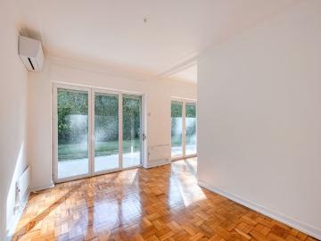 Praça Das Amoreiras - Garagem