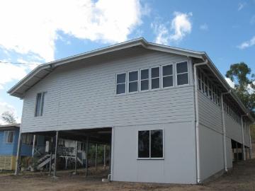 LARGE 6 BEDROOM PROPERTY GREAT INVESTMENT