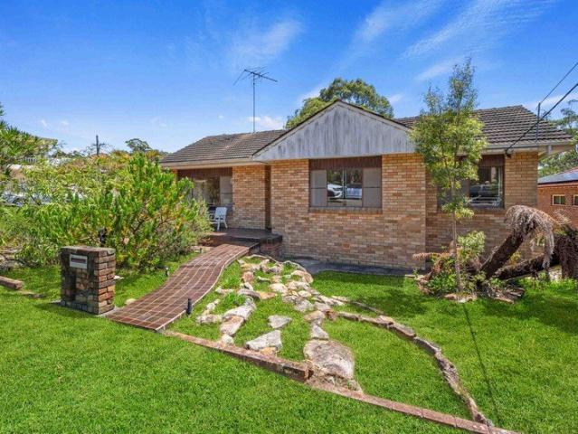 Large 797sqm corner block